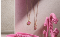 珠宝商设计师专注于为乳腺癌宣传月筹款