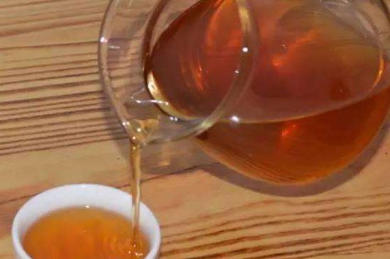 伏茶里的金花是黄曲霉素吗，金花茯茶里的是什么菌