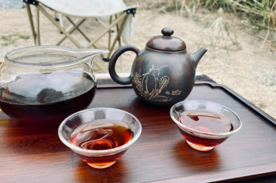 六堡茶用什么壶泡比较好，泡六堡茶用什么泥料紫砂壶好？