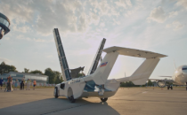 由宝马提供动力的AirCar刚刚证明量产的飞行汽车可能比以往任何时候都更接近现实