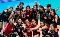 中国女排队员们在保持斗志的同时仍然充满憧憬