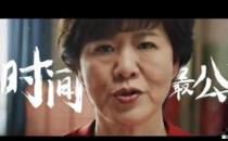 中国女排总教练郎平鼓励青少年抓紧时间努力学习