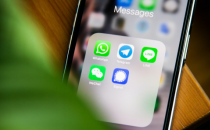 WhatsApp推出了表情符号反应