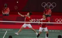 陈清晨贾一凡锁定羽毛球女双决赛席位