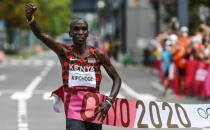 基普乔格成为奥运史上第3位蝉联男子马拉松金牌的运动员
