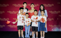 张继科与到场嘉宾一同为奥运健儿加油助阵