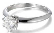什么宝石适合做婚戒?（钻石、红宝石等）