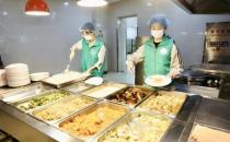 杭州一高校2元盖浇饭18年未涨价日售1200份