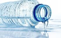 电解质水是运动饮料吗 电解质水和普通水有什么区别