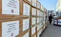 ​加拿大鹅羽绒服援助甘肃震区服装被倒卖 官方回应